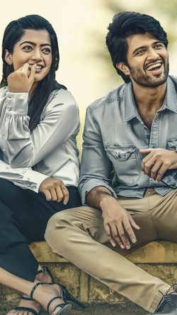 Vijay Deverakonda and Rashmika Mandanna in Movie Geetha Govindam