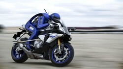 Yamaha Sport Bike 4K